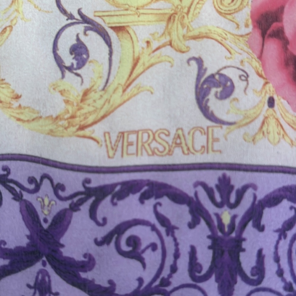 Versace scarf - Picture 7 of 11